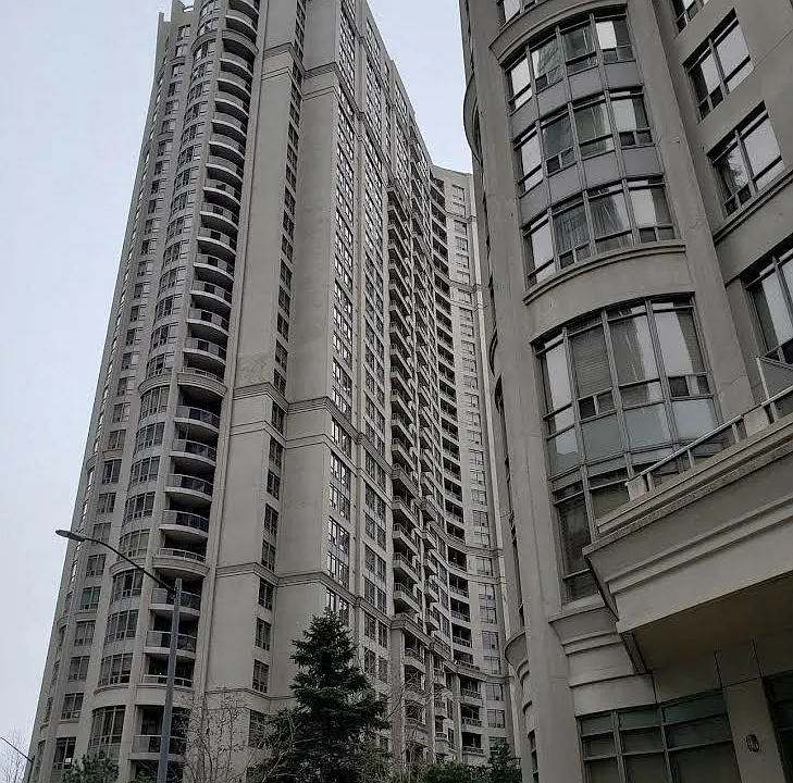 3880 Duke Of York Blvd #1501