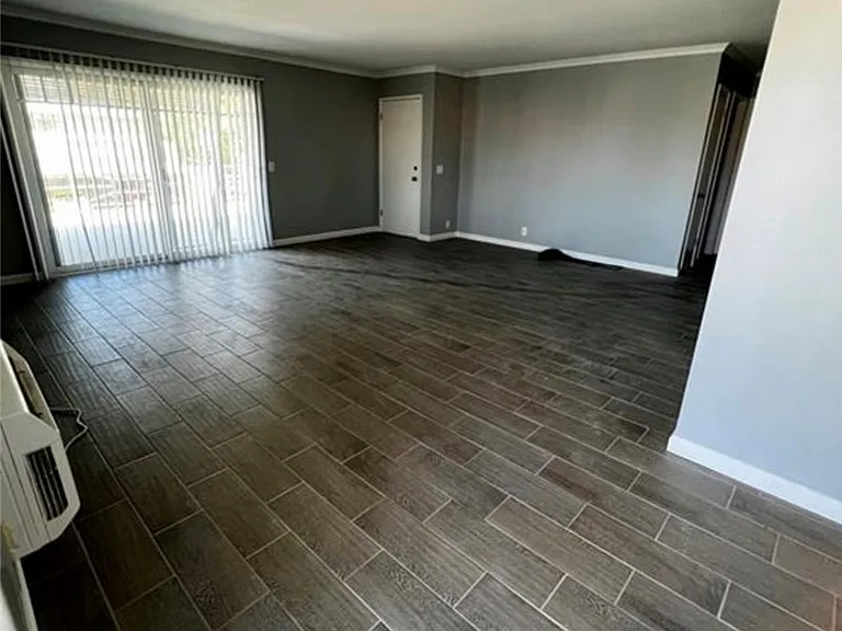 14 Tennessee St #C — Photo 2
