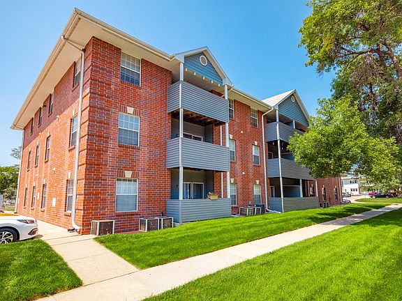 2nd image of 1331 G St #304