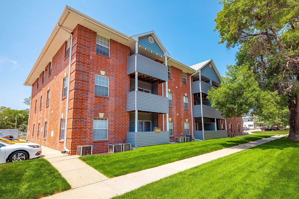 Building Photo - Cambridge Apartments