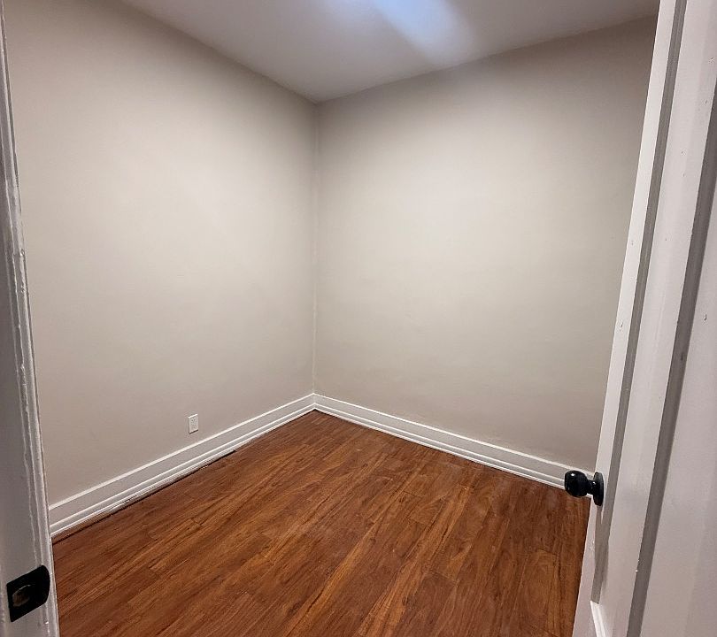 Unit Photo