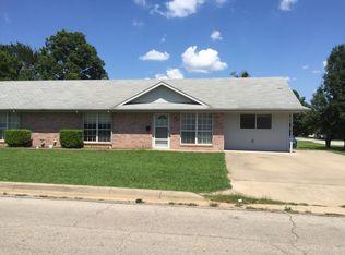 602 N Bush Ave, Denison, TX 75020