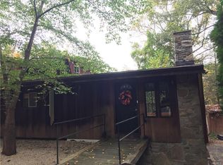 67 Shad Rd W, Pound Ridge, NY 10576