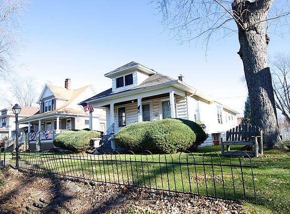 3rd image of 506 Knox Pl