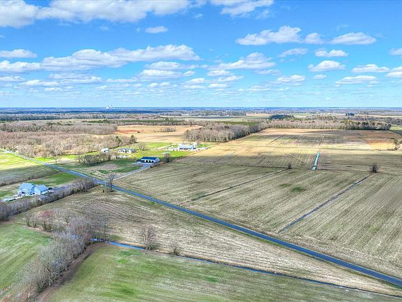 4th image of 32268 McCary Rd