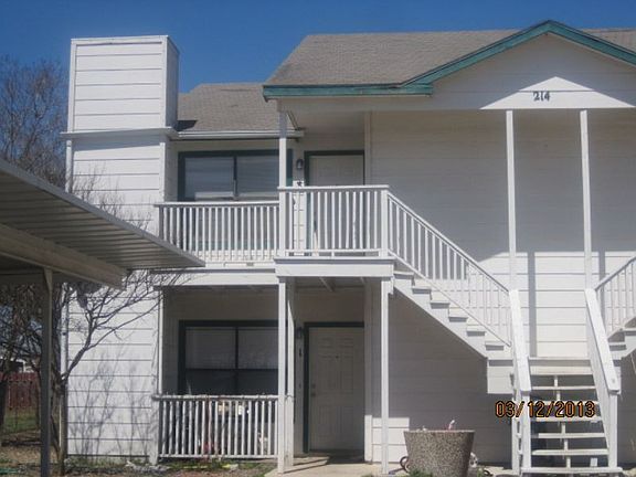 2nd image of 214 E Huebinger St #3