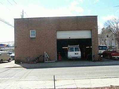 2nd image of 90 Greenwich Ave