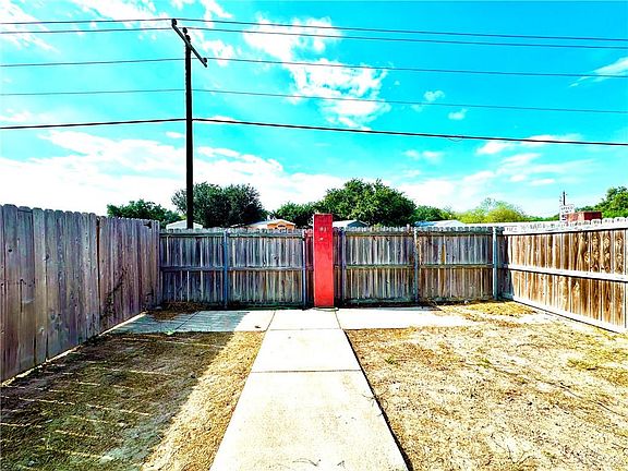 4th image of 1613 N Phoenix St