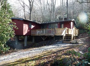410 Clubhouse Dr, Banner Elk, NC 28604