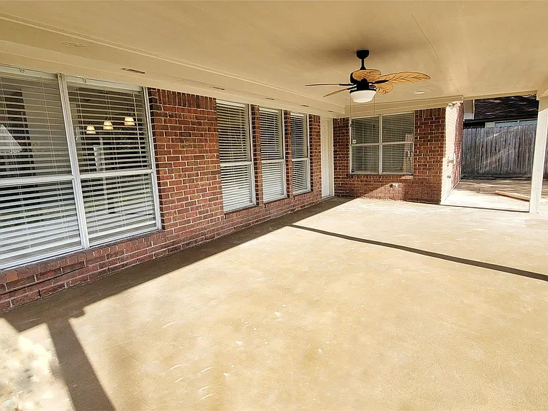 5227 Clarkston Ln — Photo 21