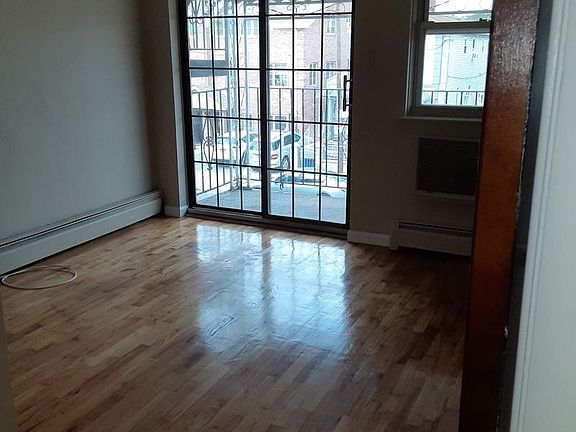 4th image of 30-52 81st St #1