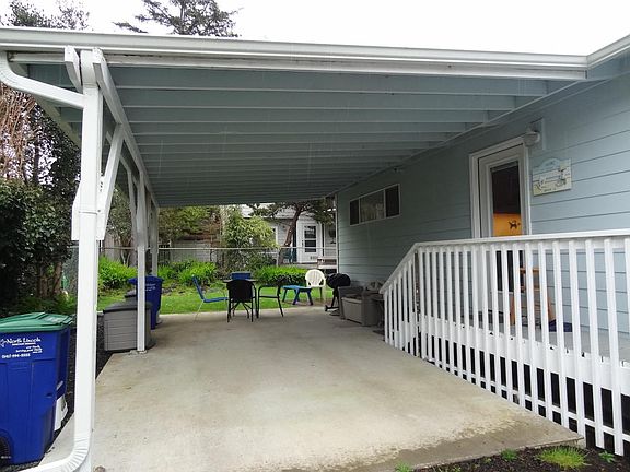 2nd image of 3432 NW Mast Ave