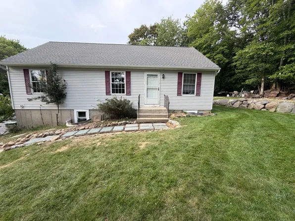 107 Sheep Pasture Rd #1, Pt Jefferson, NY 11777