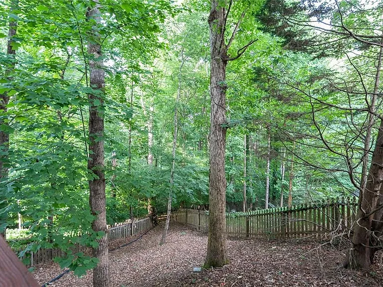 620 Brook Landing Ct — Photo 47