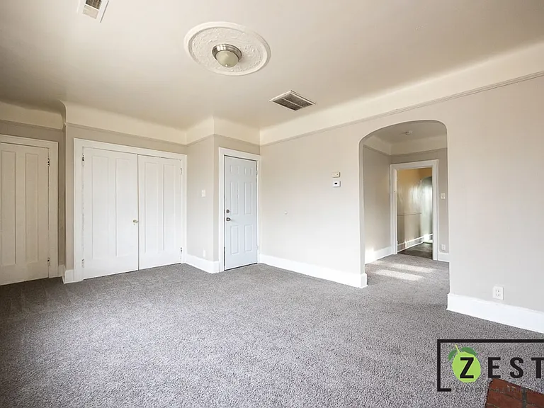 12120 Stoepel — Photo 3