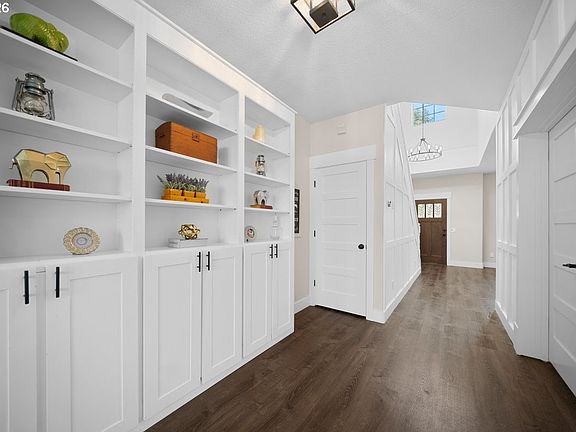 3rd image of 20152 Chanticleer Pl