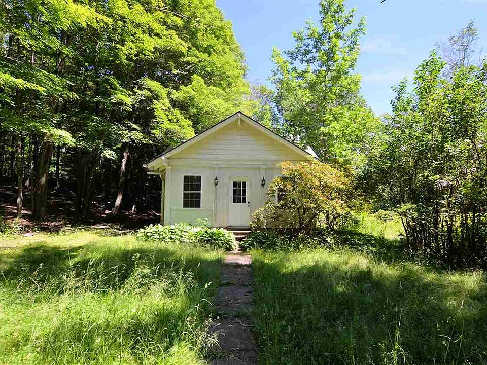 1st image of 24 Glen Ave