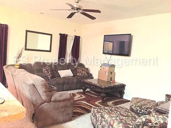 3rd image of 5144 Tuscany Ln
