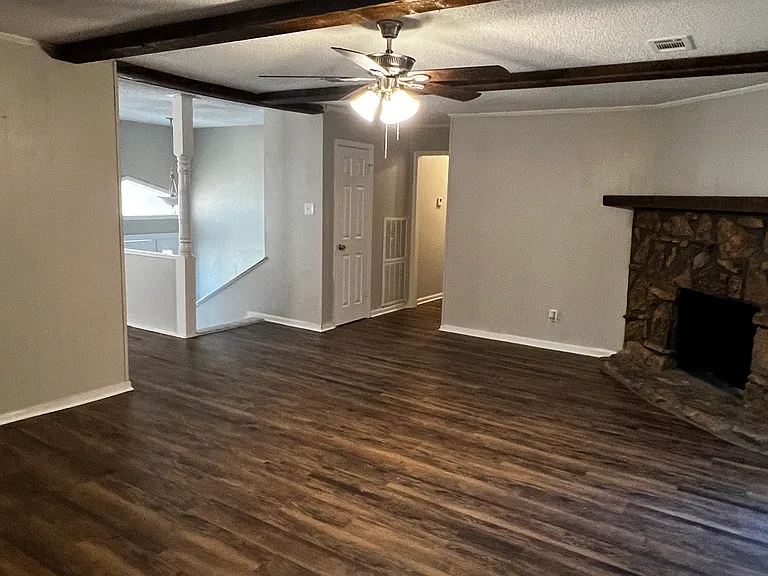 8803 Patricia Lynn Ln — Photo 4