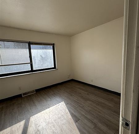 2nd image of 2608 Tyrell Dr #B
