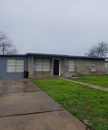 2nd image of 211 Myrick Blvd