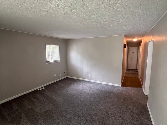 3rd image of 29708 Grandview St