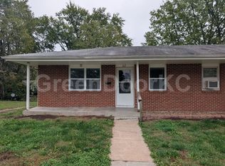 413 Holiday Dr #413, Belton, MO 64012