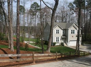 112 Fisherman Cove Rd, Belmont, NC 28012