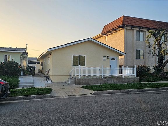 3rd image of 1203 Shorb