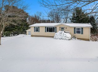 65759 Parkwood Ct, Paw Paw, MI 49079