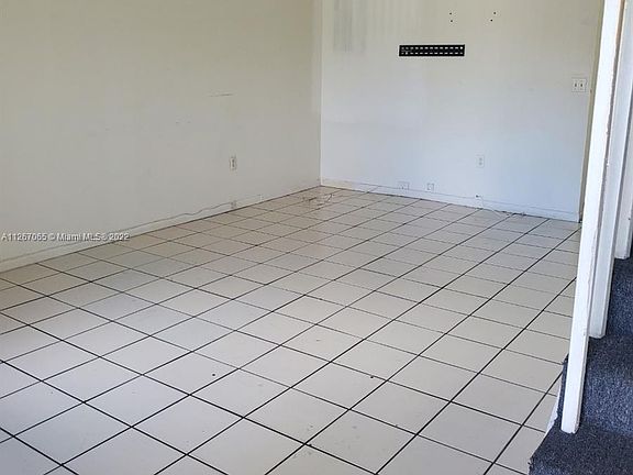 5th image of 470 NE 18th Ave APT 108