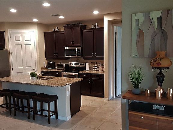4th image of 4348 SW 20th Pl
