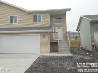 1007 Bremner Ave, Bismarck, ND 58503