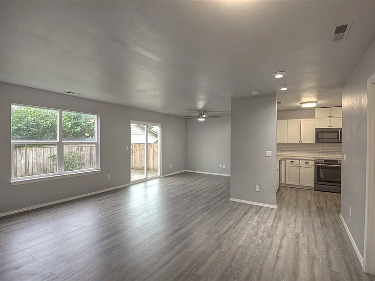 4043 Wonderwood Ln SE — Photo 24