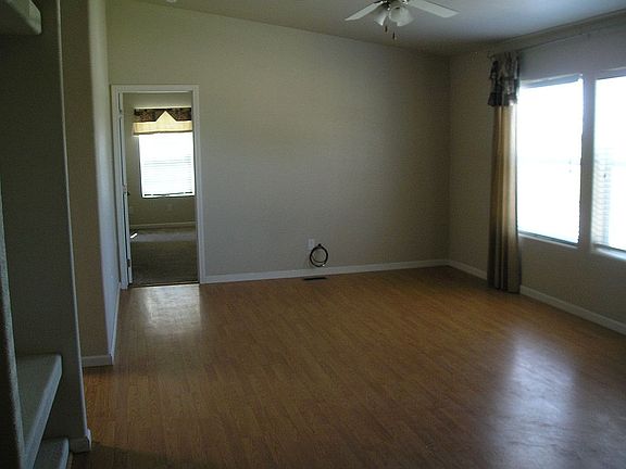 4th image of 1712 E Greenway Ave