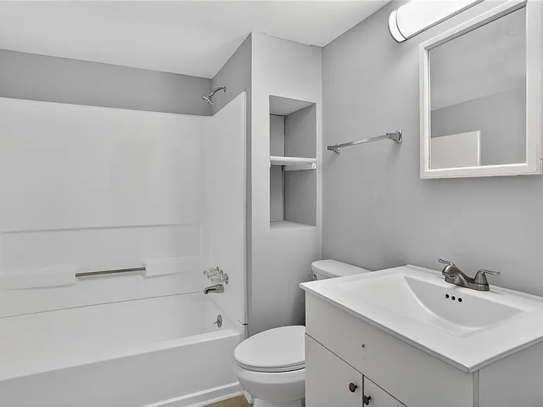 2728 Winburn Ter — Photo 15