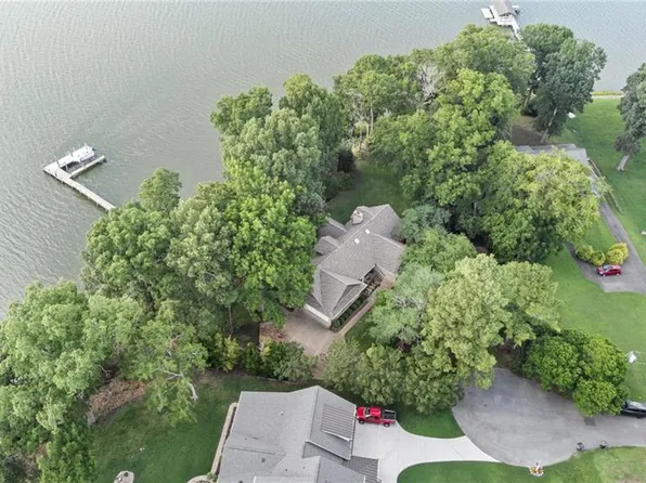 525 Pagan Rd, Smithfield, VA 23430