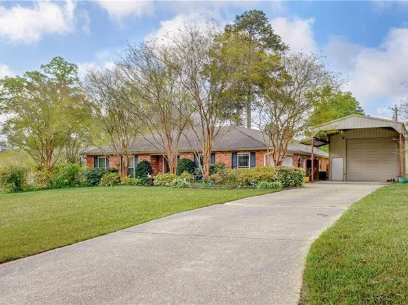 118 Deerbrook Trl, Pineville, LA 71360