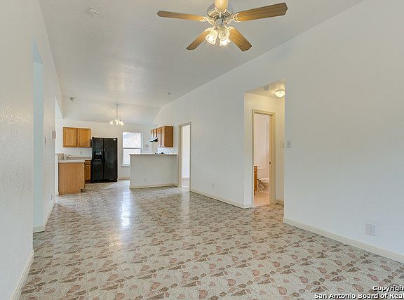 4th image of 6819 Yucca Valley
