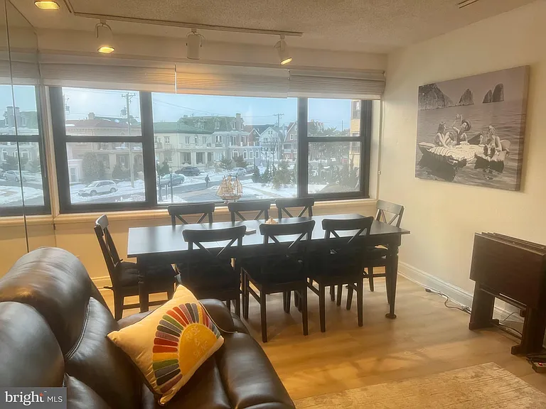 101 S Raleigh Ave — Photo 13