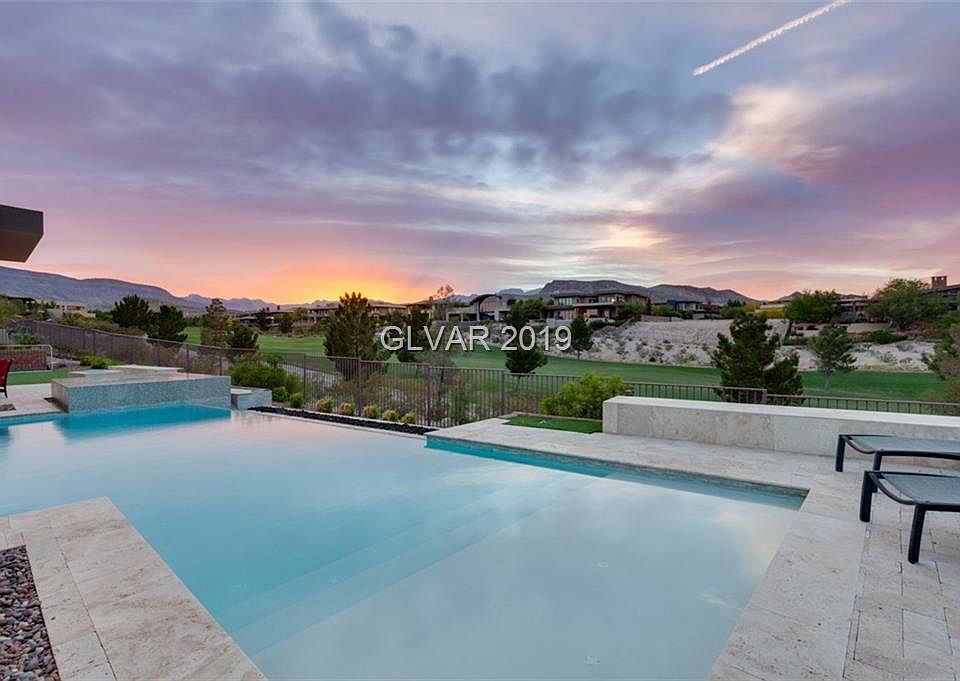 2nd image of 62 Meadowhawk Ln
