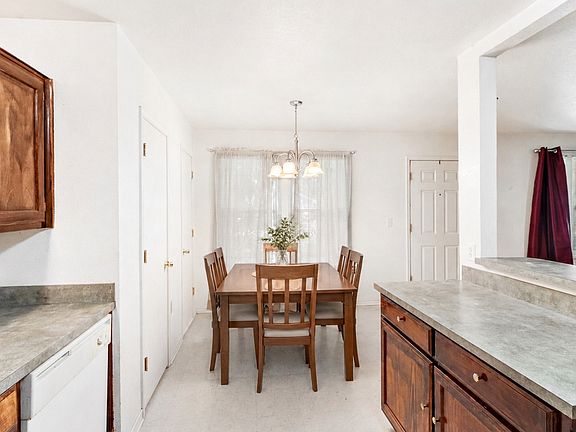 4th image of 1436 Elmwood Ave