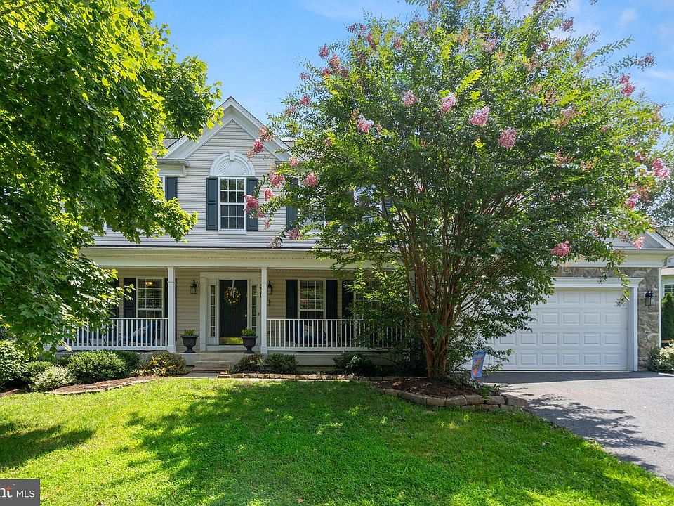 1st image of 220 Galyn Dr