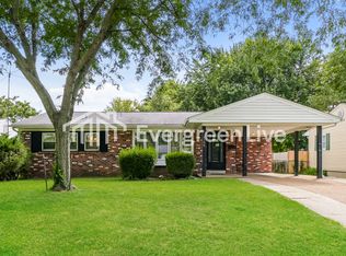 1160 Mundy Dr, Florissant, MO 63031