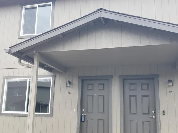 610 N Main St #5-C, Phoenix, OR 97535