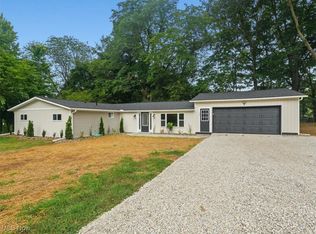 112 Thomas Dr, Conneaut, OH 44030