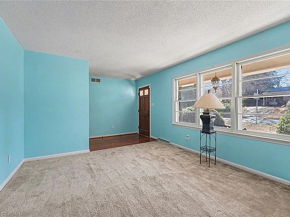 4th image of 405 Idlewild Dr