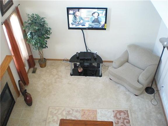 5th image of 4864 Hanover Hill Ct