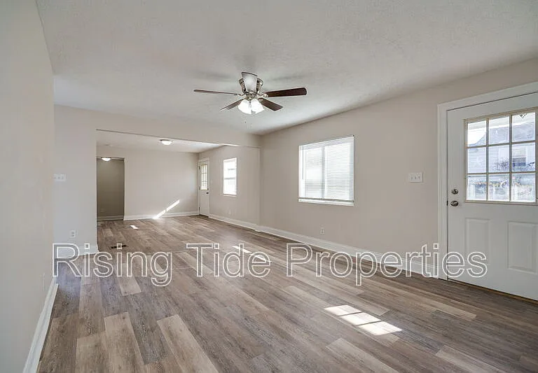 1903 Alice St — Photo 15