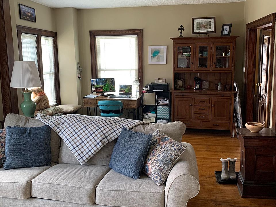 1st image of 598 Ashland Ave APT 2